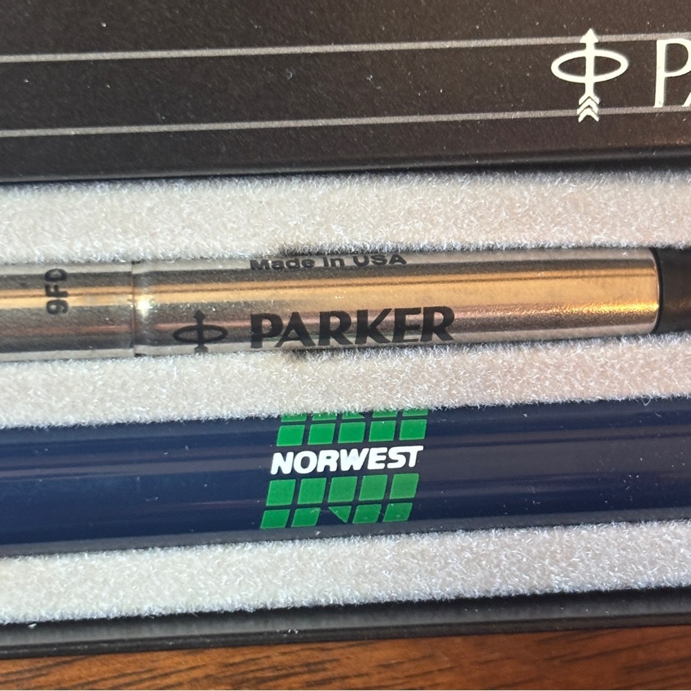 PARKER Parker Jotter Vector Ballpoint Pen Office Career Work Desk W/Refills - Picture 12 of 13